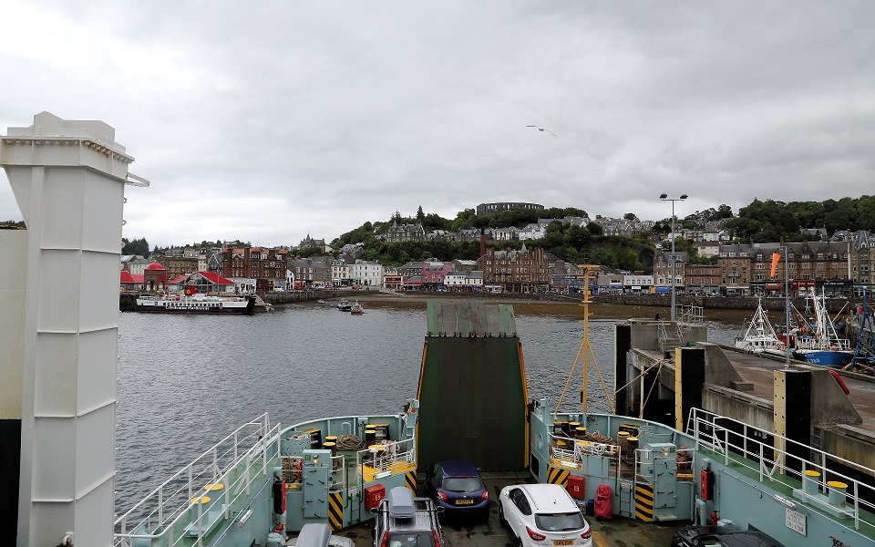 Oban med McCaig's Tower