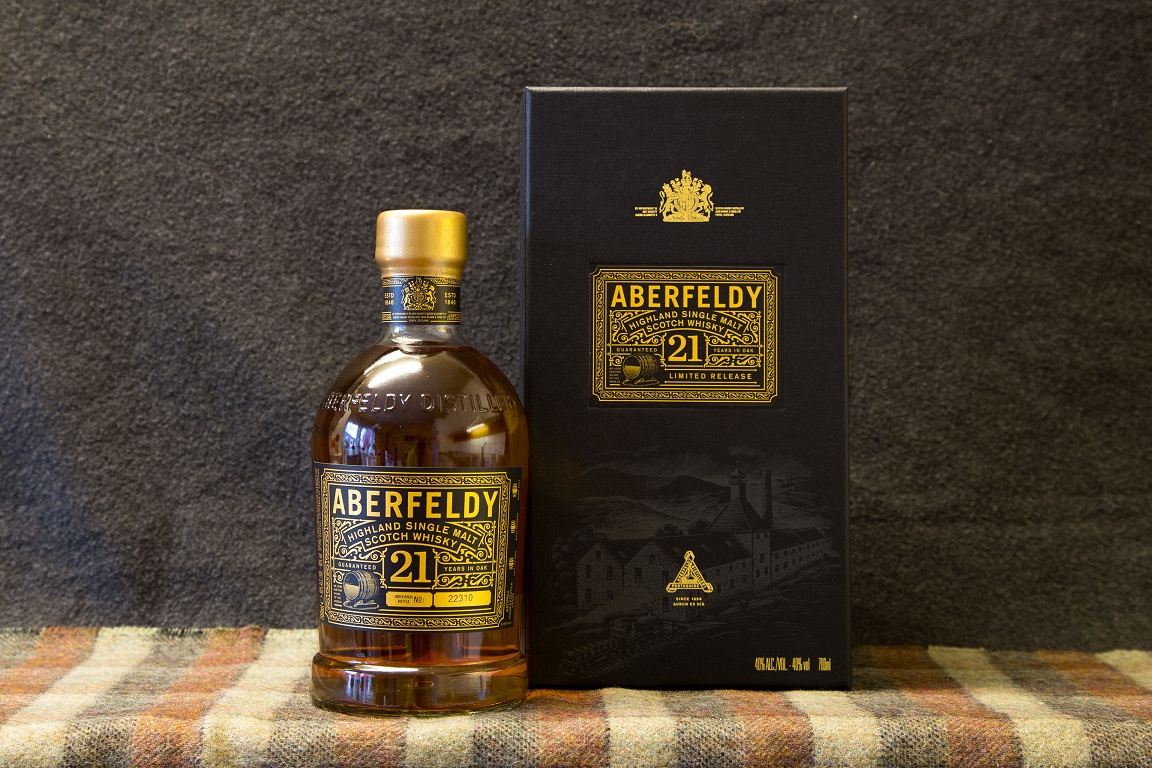 Aberfeldy 21, har bara testat en från detta destilleri tidigare.