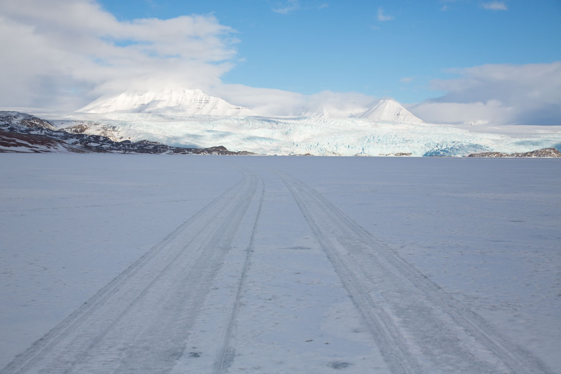 En av alla glaciärer på Svalbard