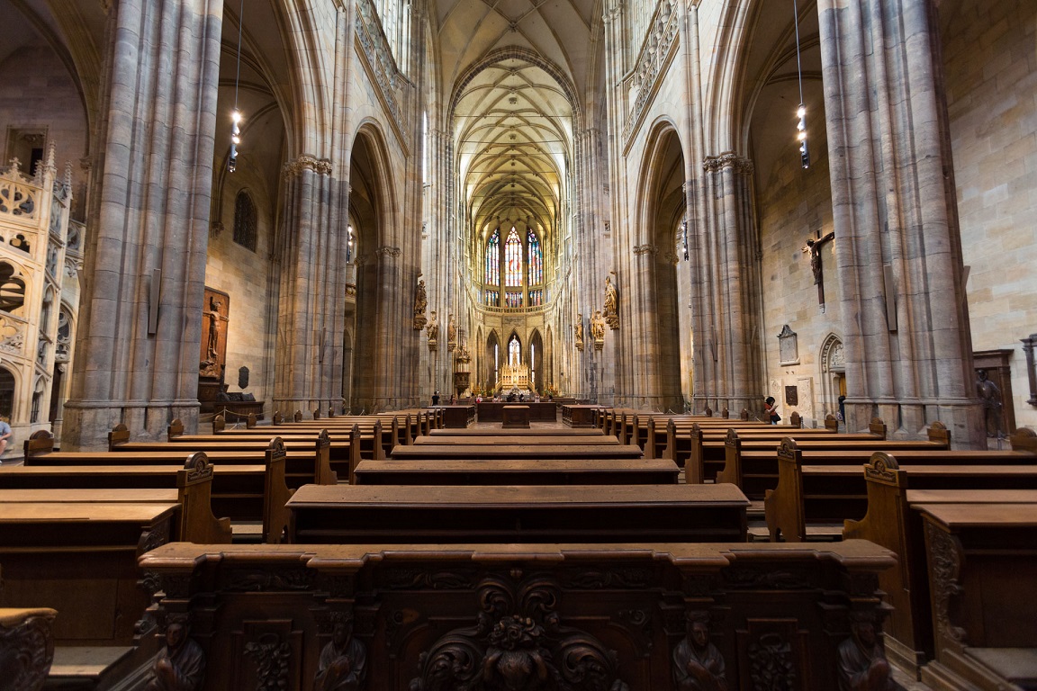 Inuti St. Vitus Cathedral