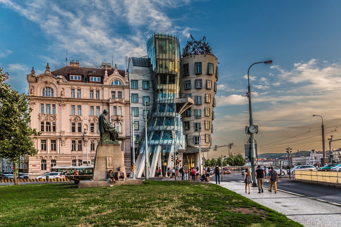 Dancing House