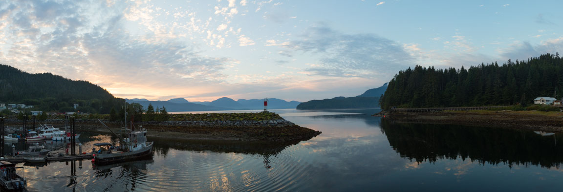 Panorama över viken vid Hartley Bay