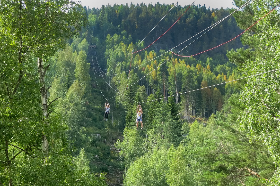 Rasmus och Stoffe på super-zippen