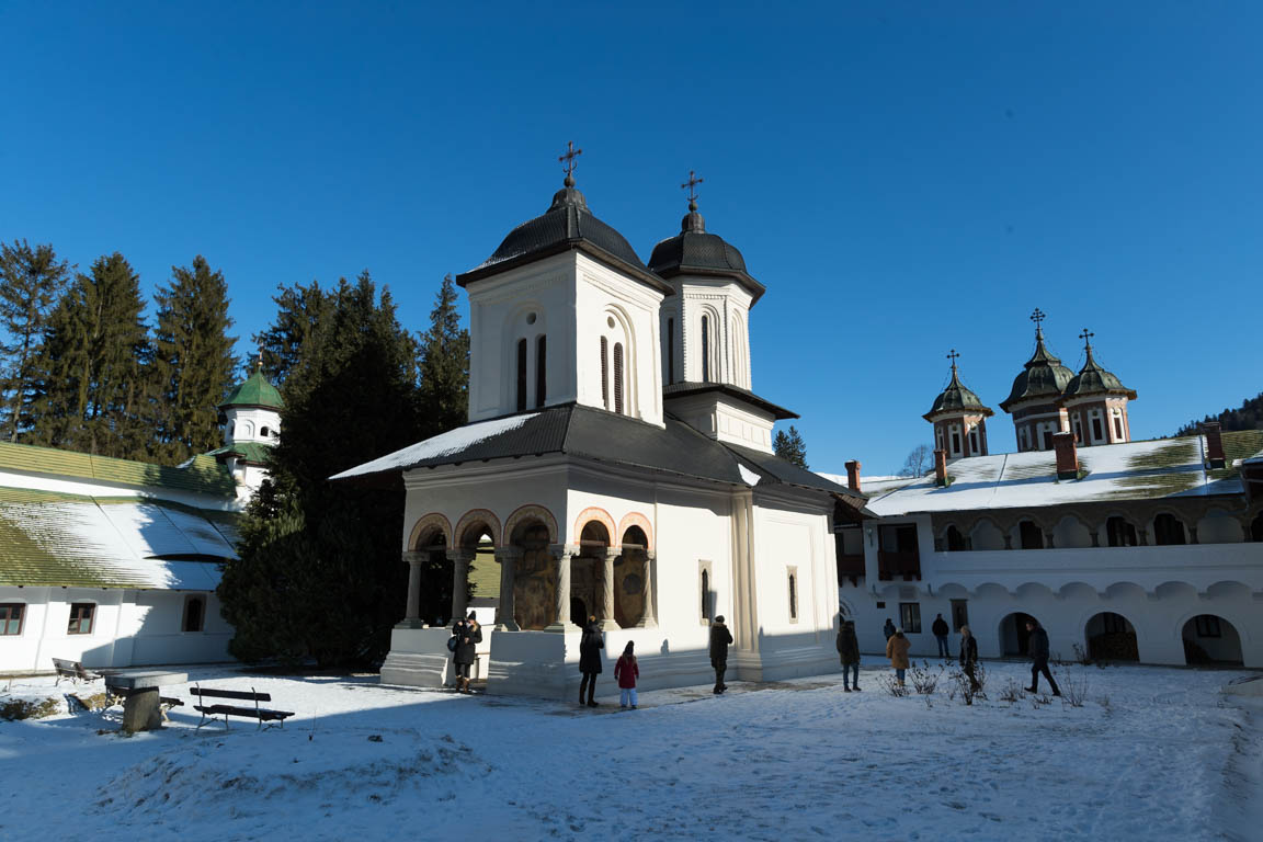 Biserica Adormirea Maicii Domnului