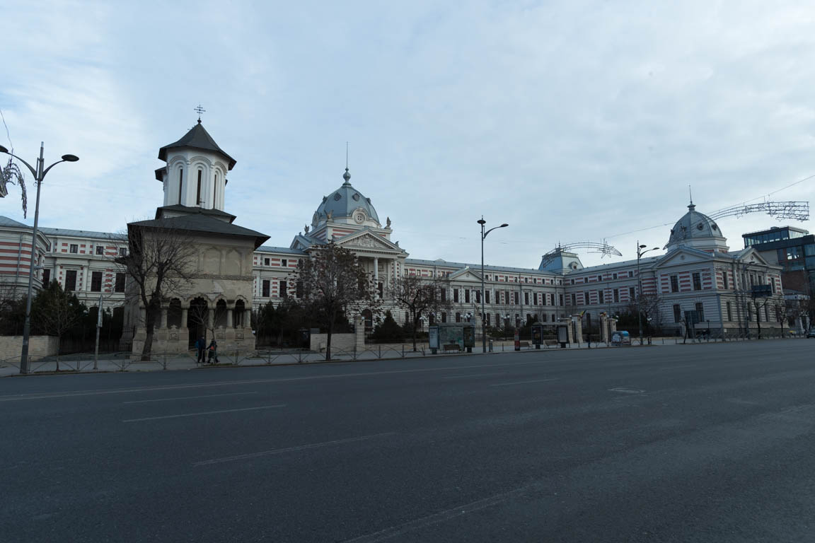 Spitalul Clinic Colțea + Biserica Colței