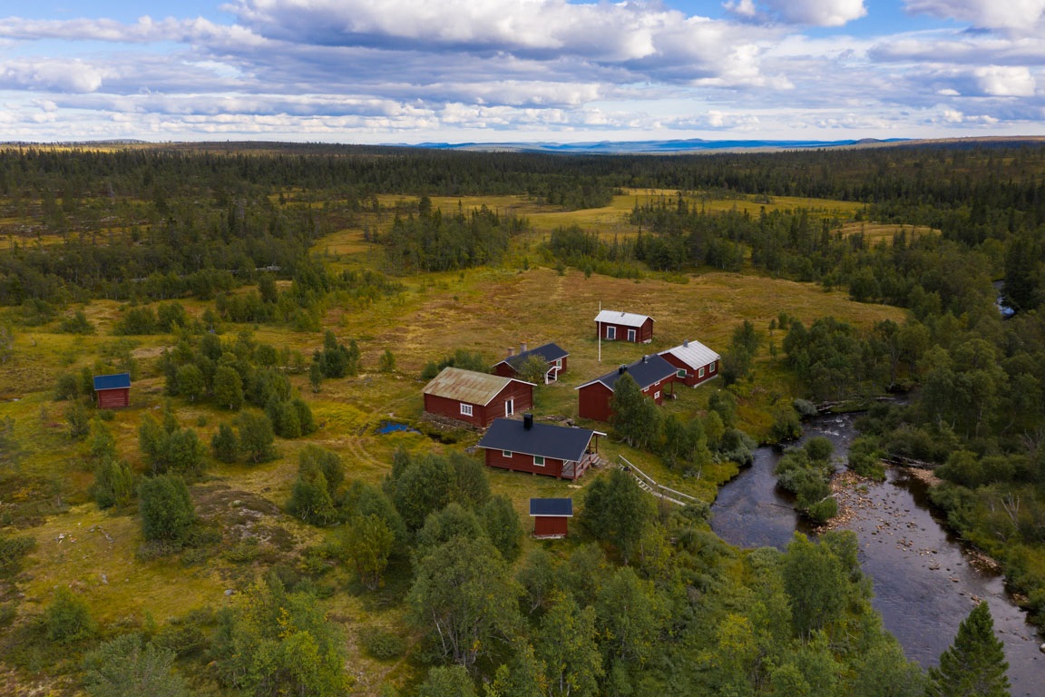 Lövhögen från andra hållet